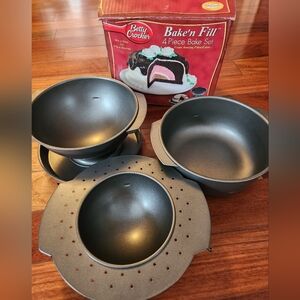 Betty Crocker Bake N Fill 4 Piece Bake Set With Box Without Instruction Booklet